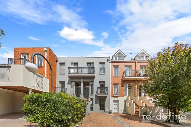 69 The Avenue, Windsor VIC 3181