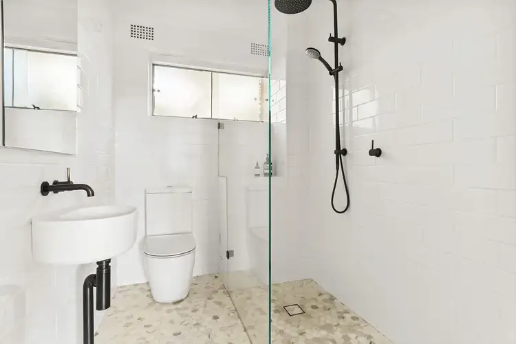 Third view of Homely apartment listing, 9/11 Stuart Street, Manly NSW 2095