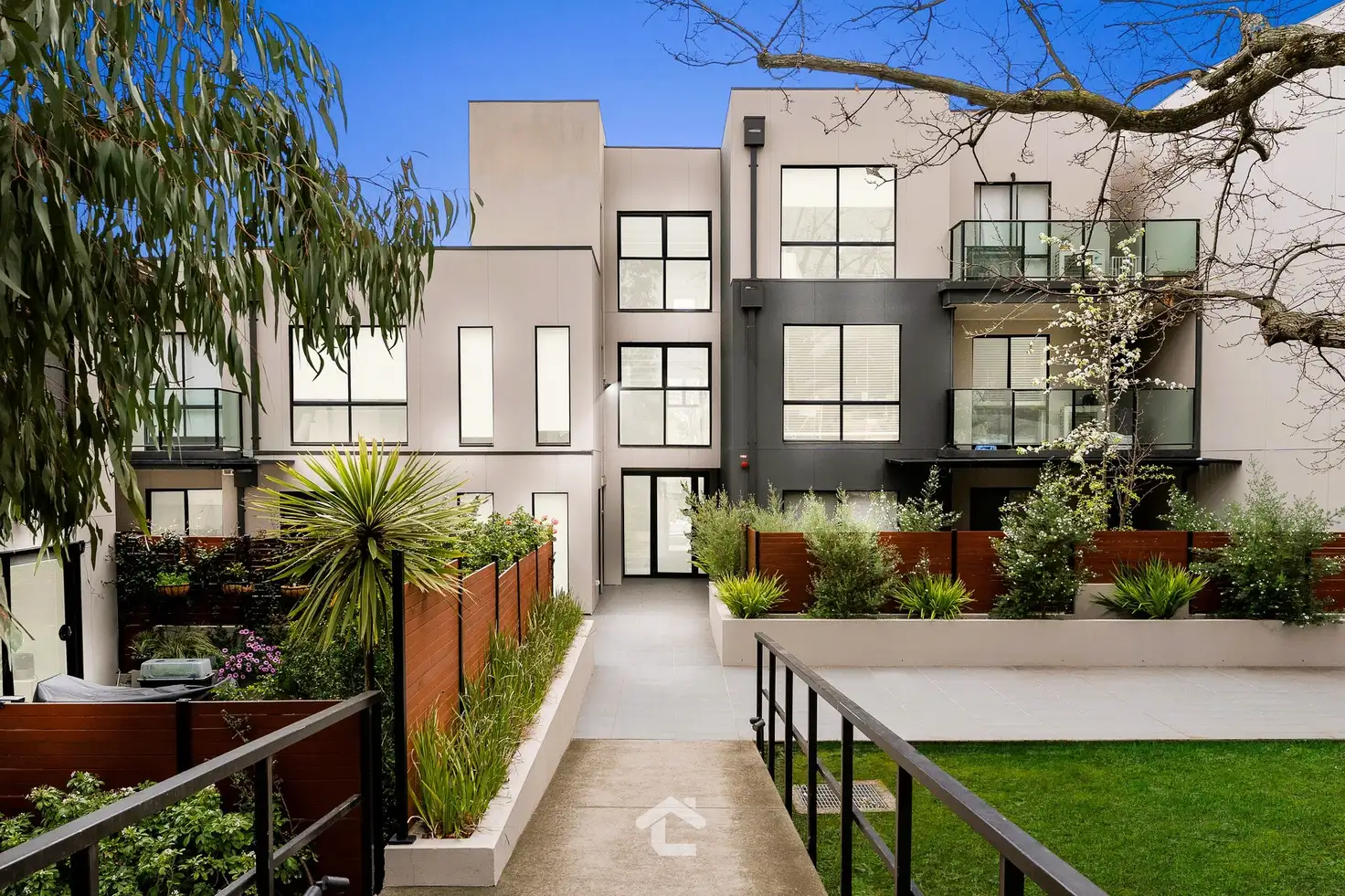 Main view of Homely apartment listing, Level 1, 8/315-319 Huntingdale Road, Chadstone VIC 3148