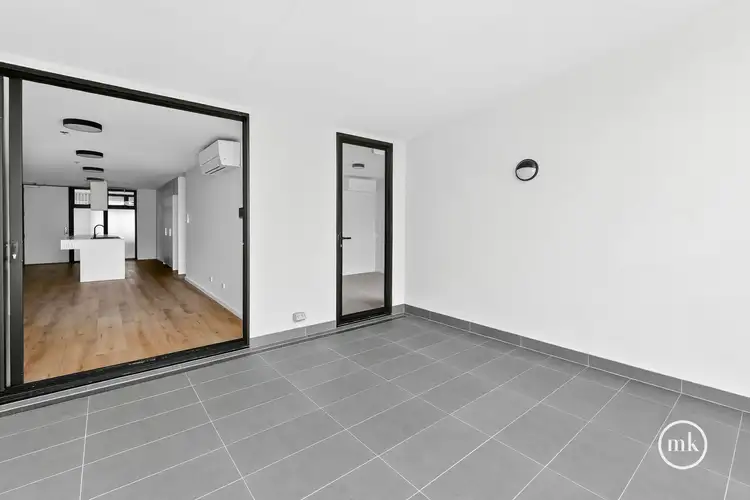 207/64 Bridge Street, Eltham VIC 3095