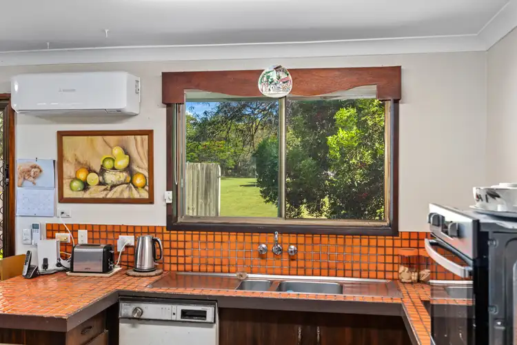 14 Macaw Avenue