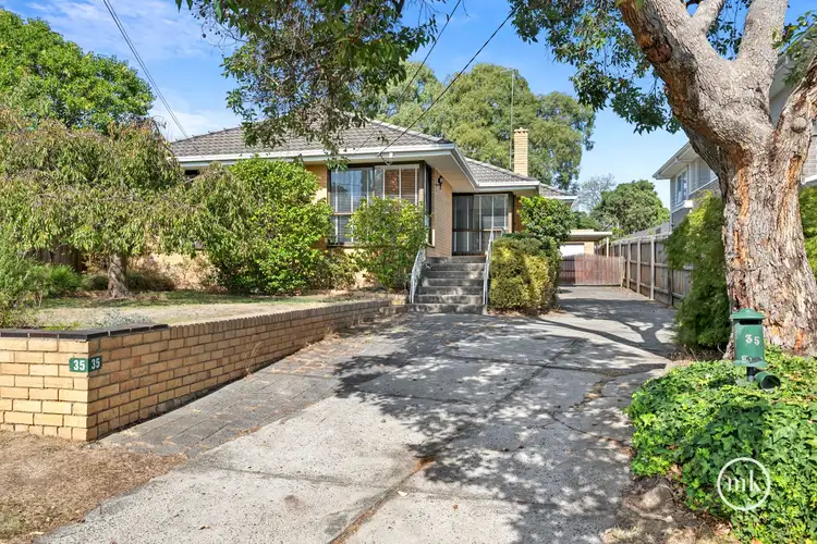 35 Chapman Street, Macleod VIC 3085