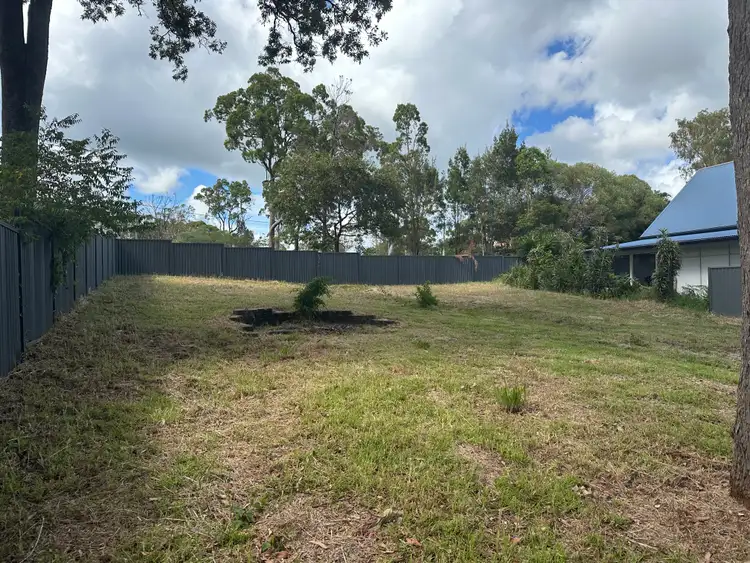 12 Oomool Street, Macleay Island QLD 4184