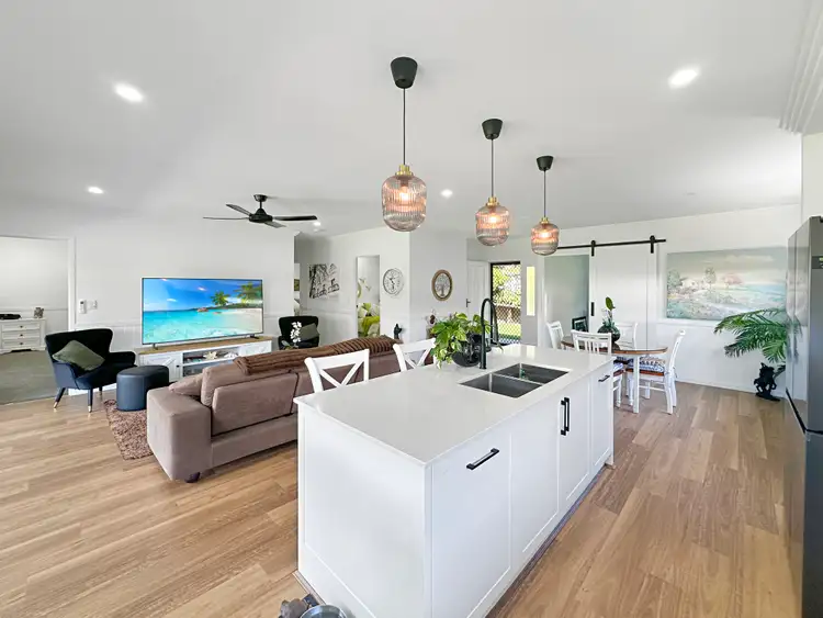 Seventh view of Homely house listing, 24 George Street, Macleay Island QLD 4184