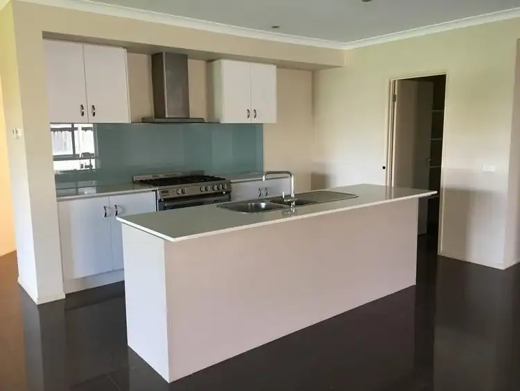 Second view of Homely house listing, 3 Els Court, Berwick VIC 3806