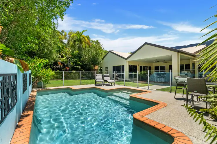 18 Trivia Street, Palm Cove QLD 4879