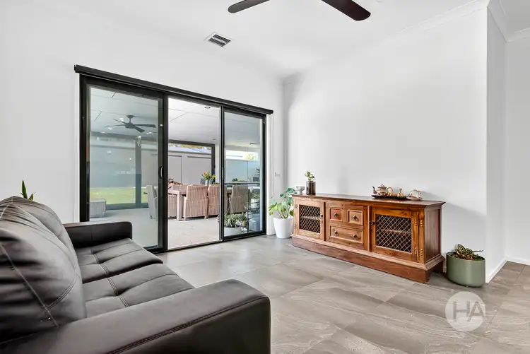 Sixth view of Homely house listing, 4 Crestwood Drive, Rosebud VIC 3939