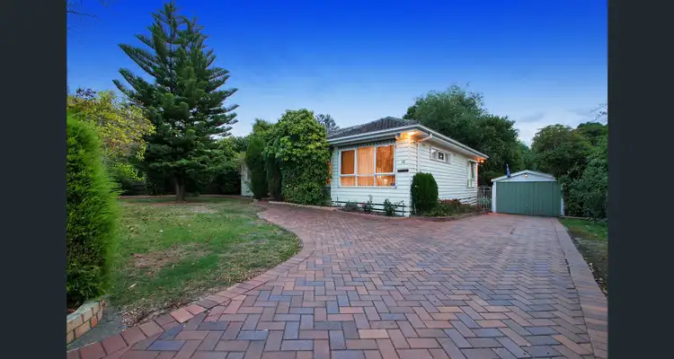 18 Begonia Avenue, Bayswater VIC 3153