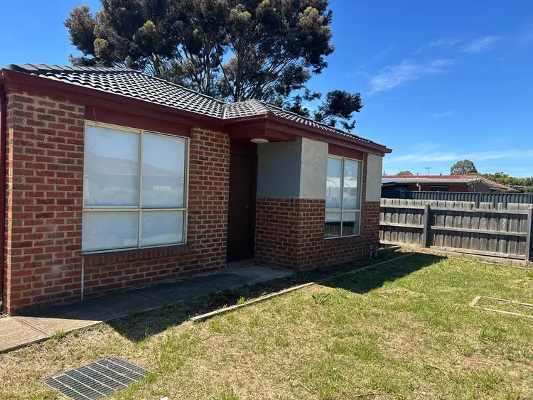 2/10-12 Fay Street, Melton VIC 3337