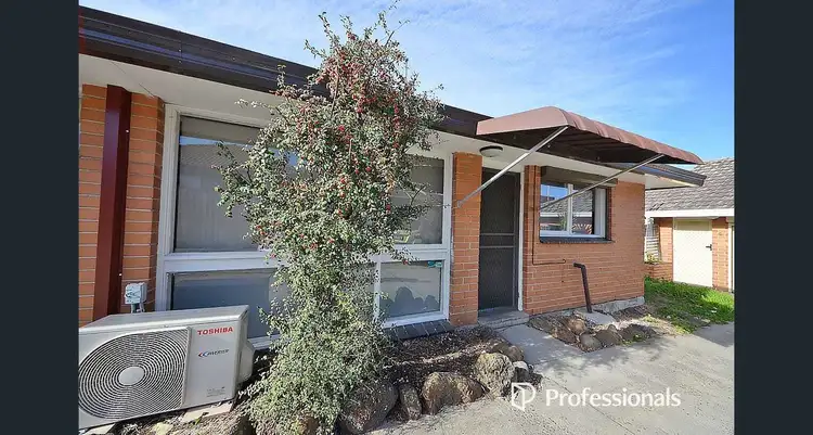 2/4 Iona Street, Clayton VIC 3168