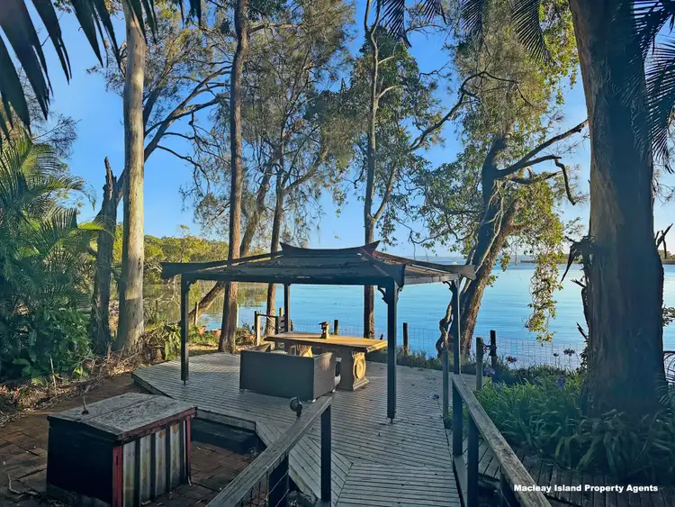 94 Timothy Street, Macleay Island QLD 4184