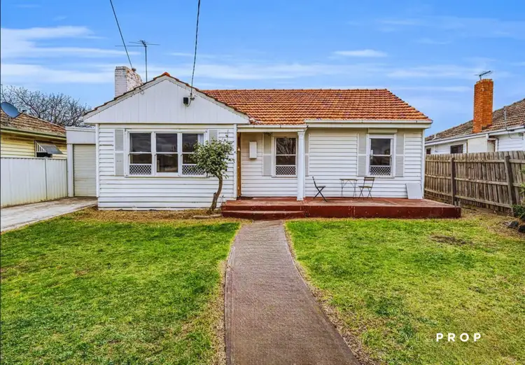 21 Welwyn Parade, Deer Park VIC 3023