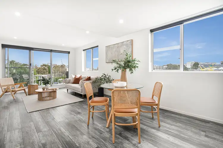 2 Maddock Street