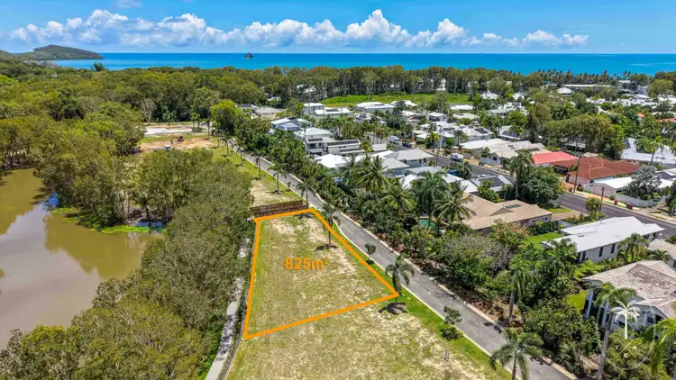 5-7 Lake Edge  Drive