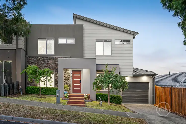 28 Tooradin Crescent