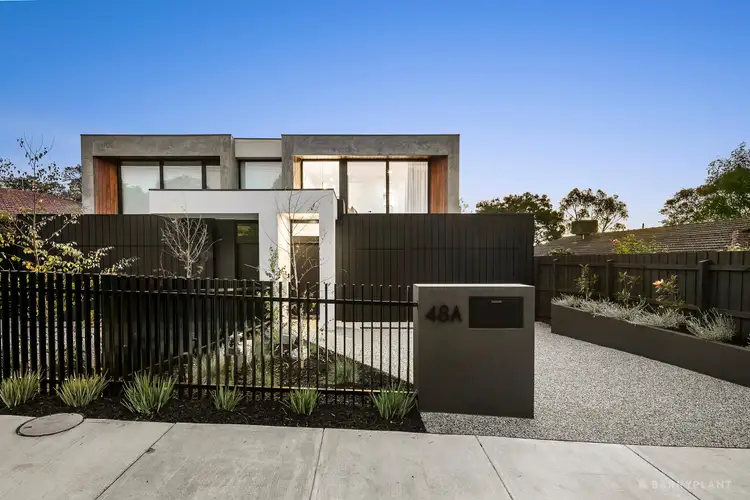 48A Darvall Street