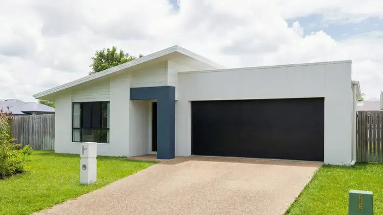 34 Orangeberry Circuit