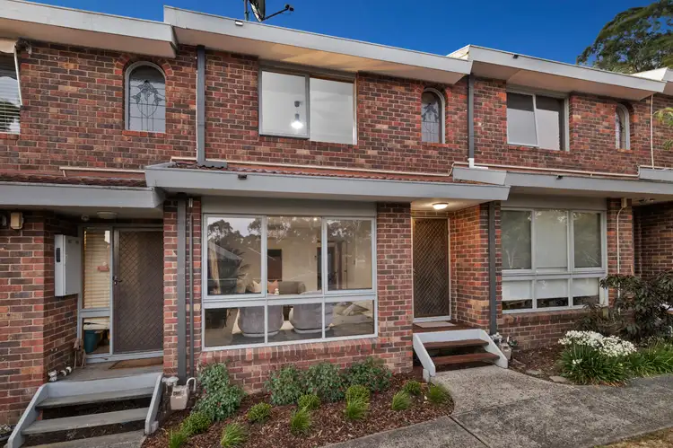 8 Paterson Crescent