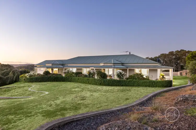 11B Vista Court