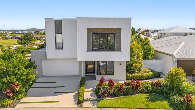 35 Hart Crescent