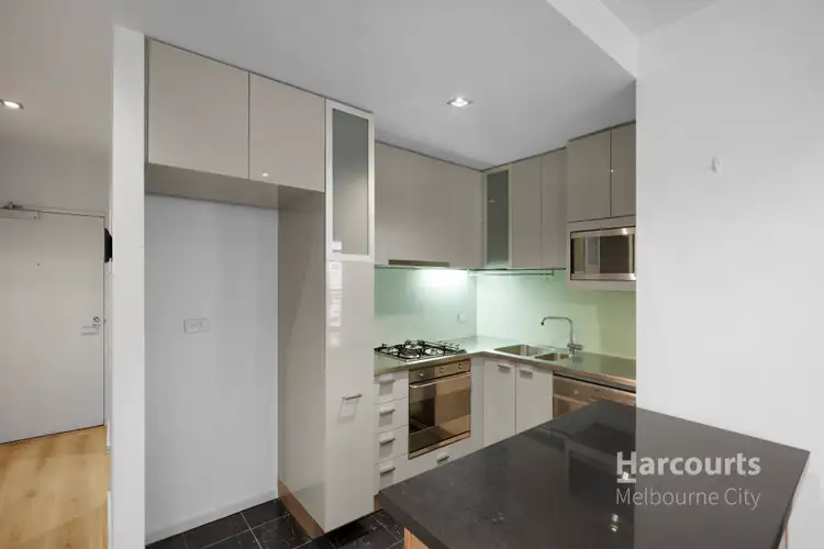 68 La Trobe Street