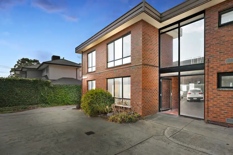 7 Hatfield Court