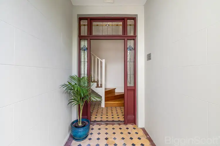 1 Maysbury Avenue