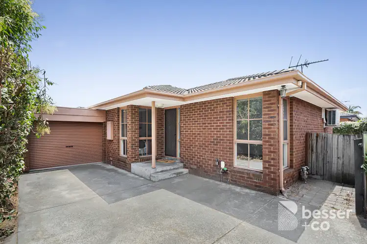 15 Oakleigh Road