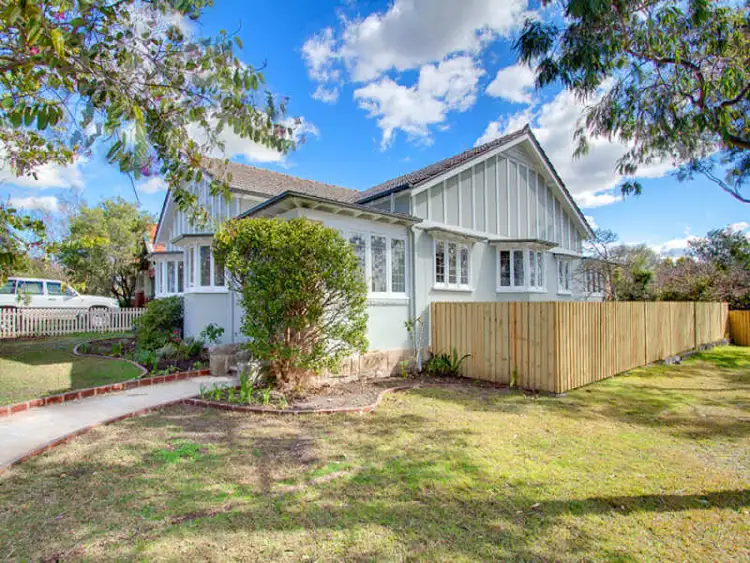 15 Narani Crescent