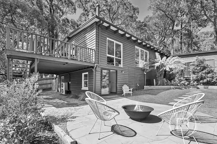 1020 Mornington-Flinders Road