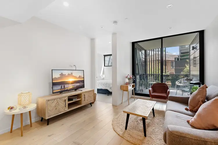 1050 Mt Alexander Road