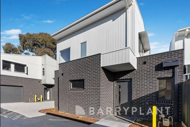11 Paul Street