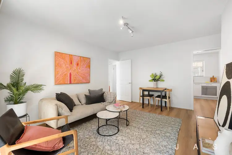 69 Kingsville Street