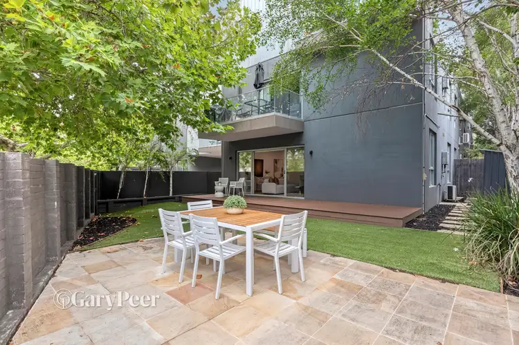 496 Dandenong Road