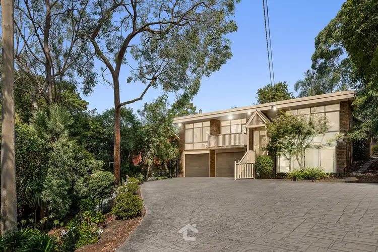 11 Summit Crescent