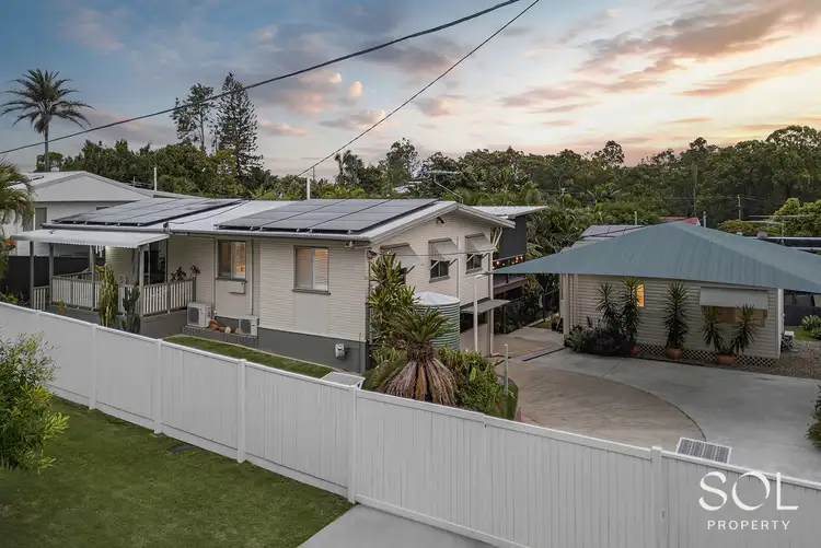 8 Gresford Street