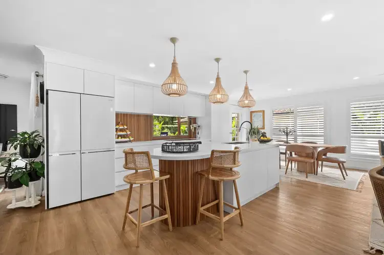 25 Rose Ash Crescent