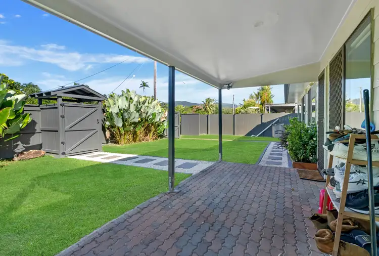 6 Whelk Close, Trinity Beach QLD 4879