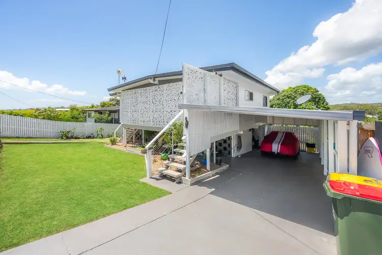 32 Hansen Crescent