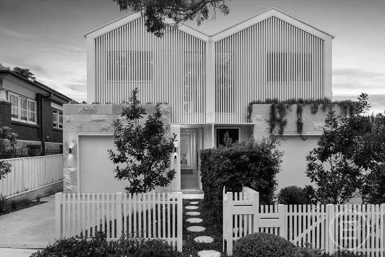 3 Suwarrow Street
