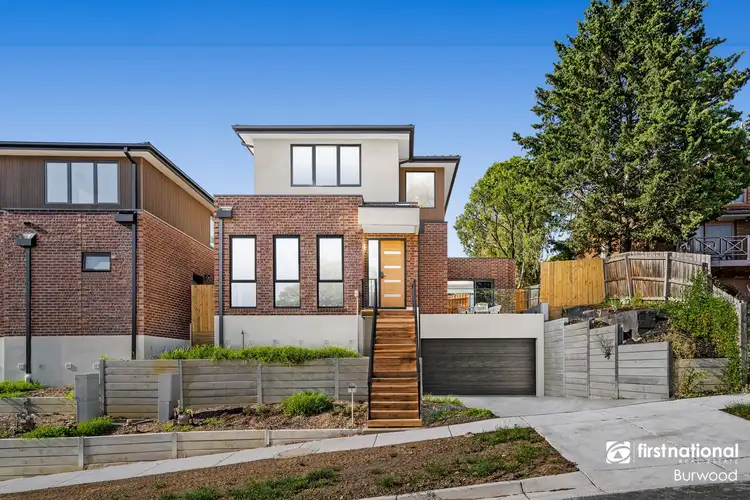 1 Applewood Court
