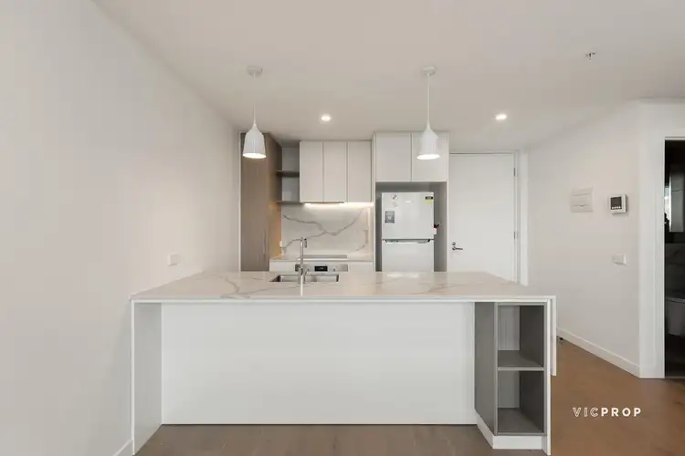 1060 Dandenong Road
