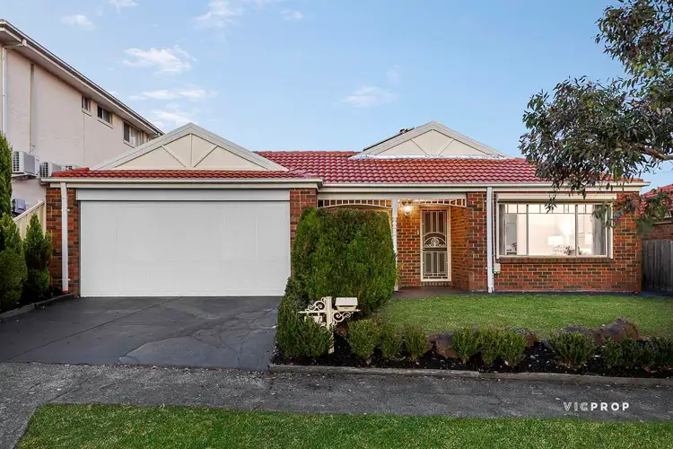 8 Springwood View
