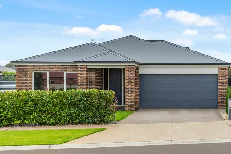 5 Lancelot Crescent