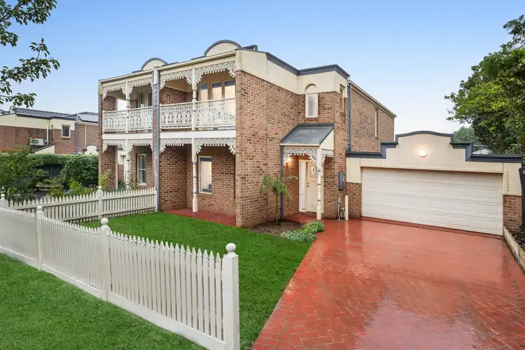 11 Reid Mews