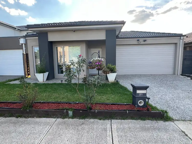 21 Clamoroso Drive