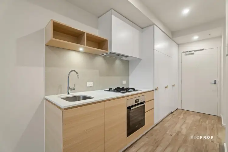 1 Village Mews