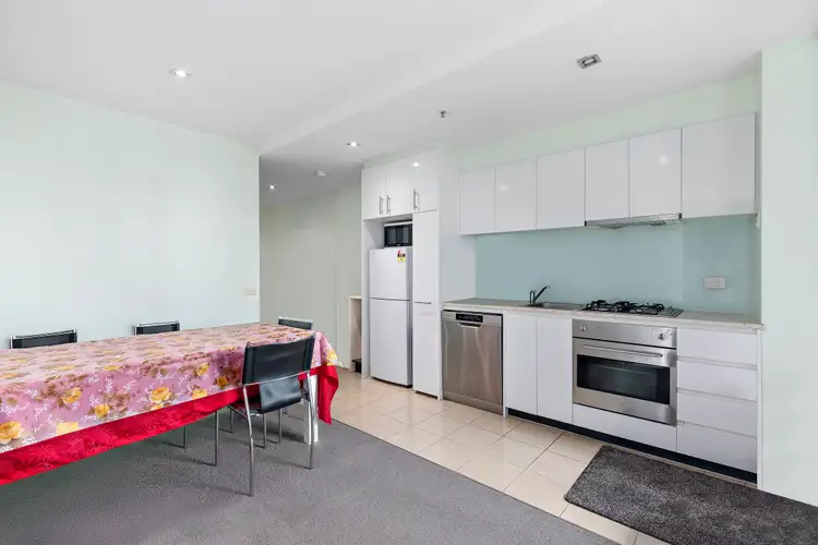 8 Downie Street
