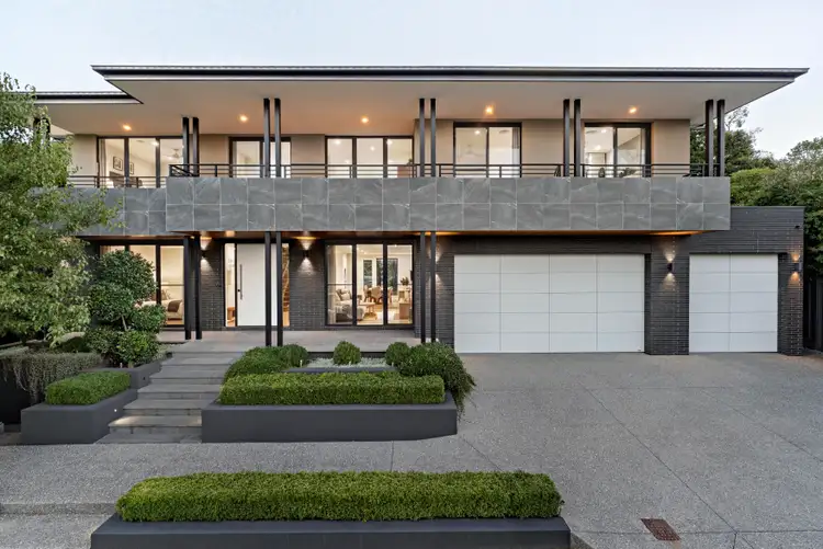 25 Dwyer Street