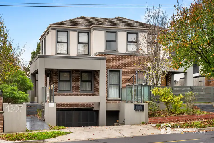1307 Toorak Road